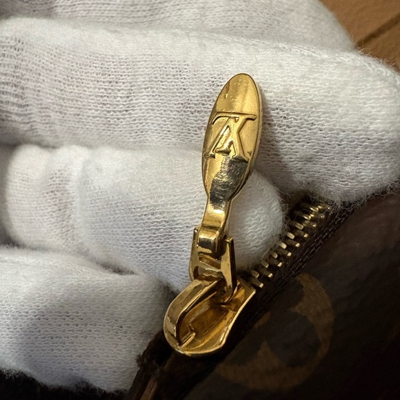 AUTH Louis Vuitton Monogram Double Flap Long Wallet - Picture 9 of 11